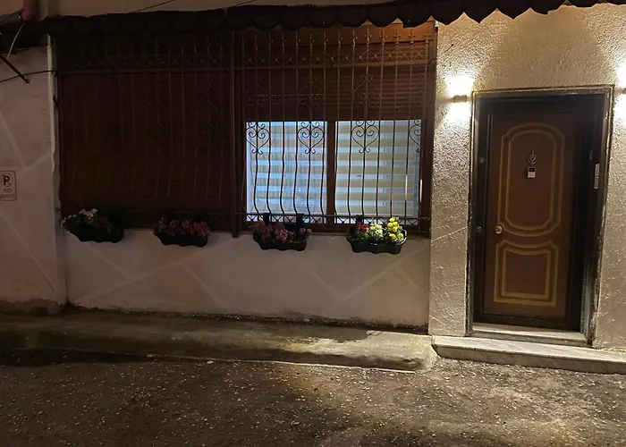 Juliette Apt With Private Garden
